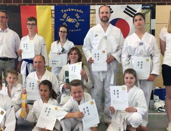 TSG Irlich Taekwondo Scorpions bei Kup Gürtelprüfung im Sommer 2017.