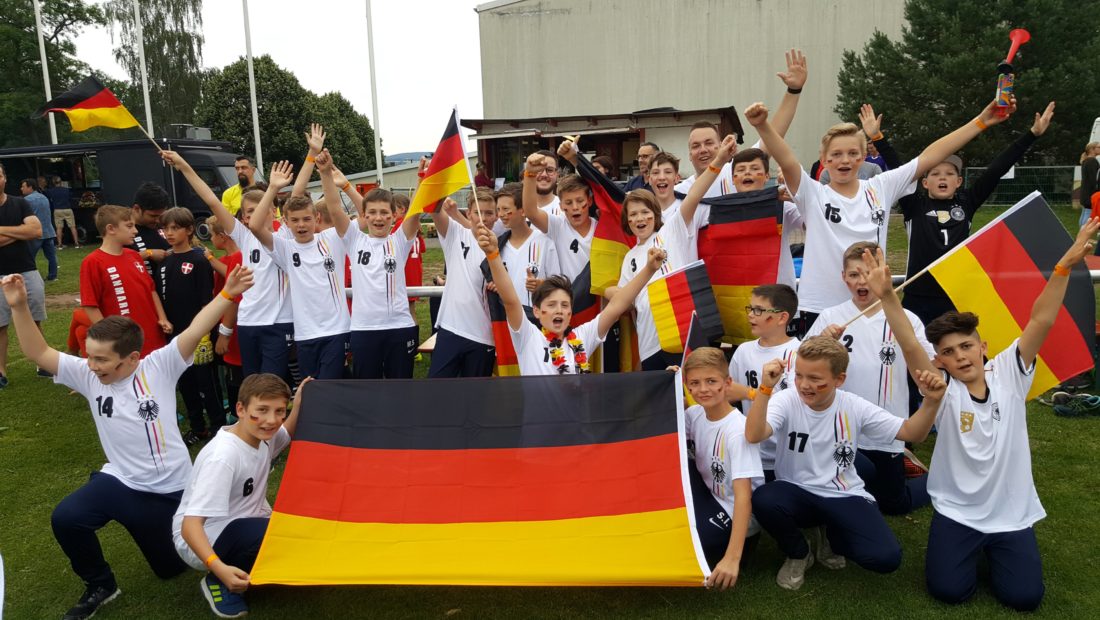 Die Jungs bei ihrer Mini-WM in Kaiserslautern.