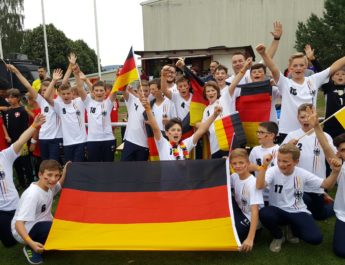 Die Jungs bei ihrer Mini-WM in Kaiserslautern.